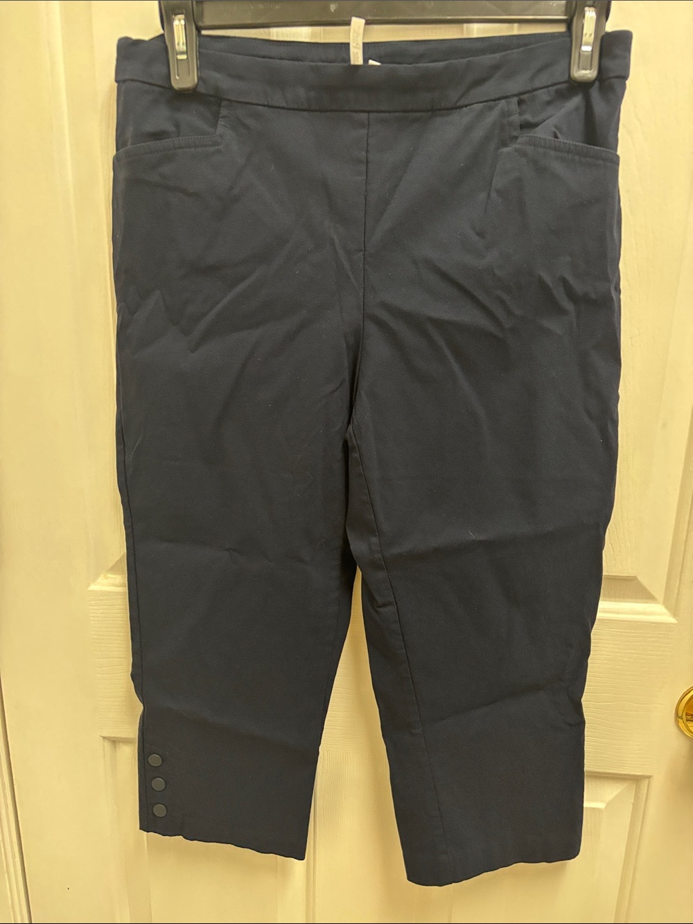 Classic Women's Navy Cropped Pull-On Capris